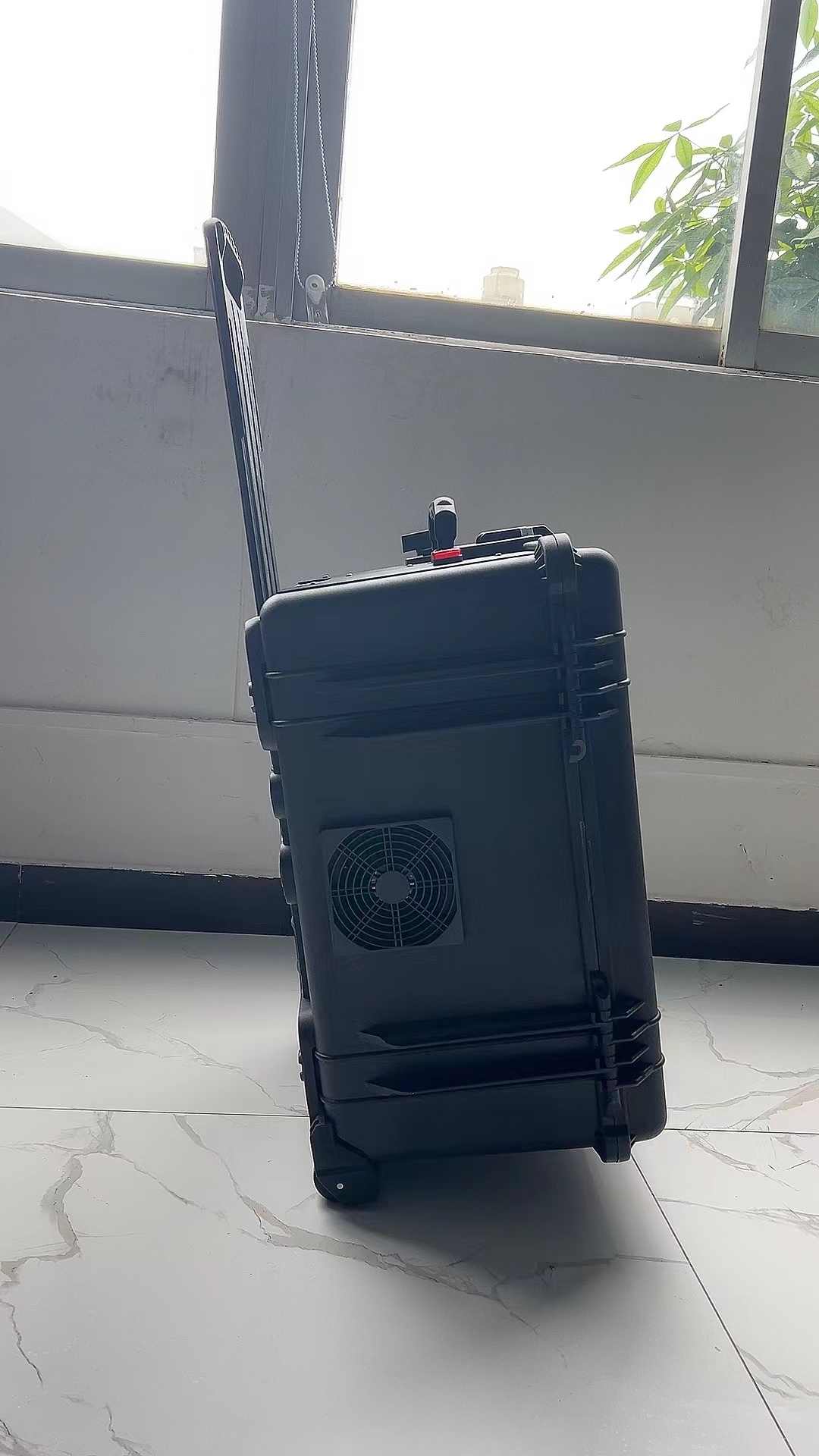 裕华手拉箱型移动通信干扰器